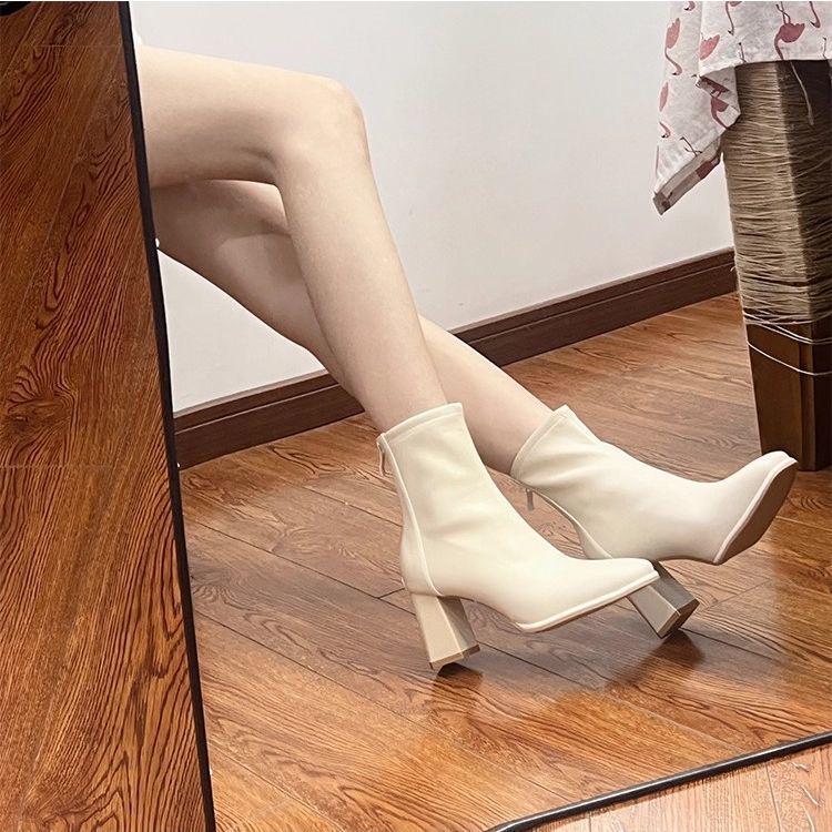 

Women s Fashionable White Leather Ankle Boots with High Chunky Heels, Back Zipper, and Slimming Design for Autumn/Winter 2025. 39