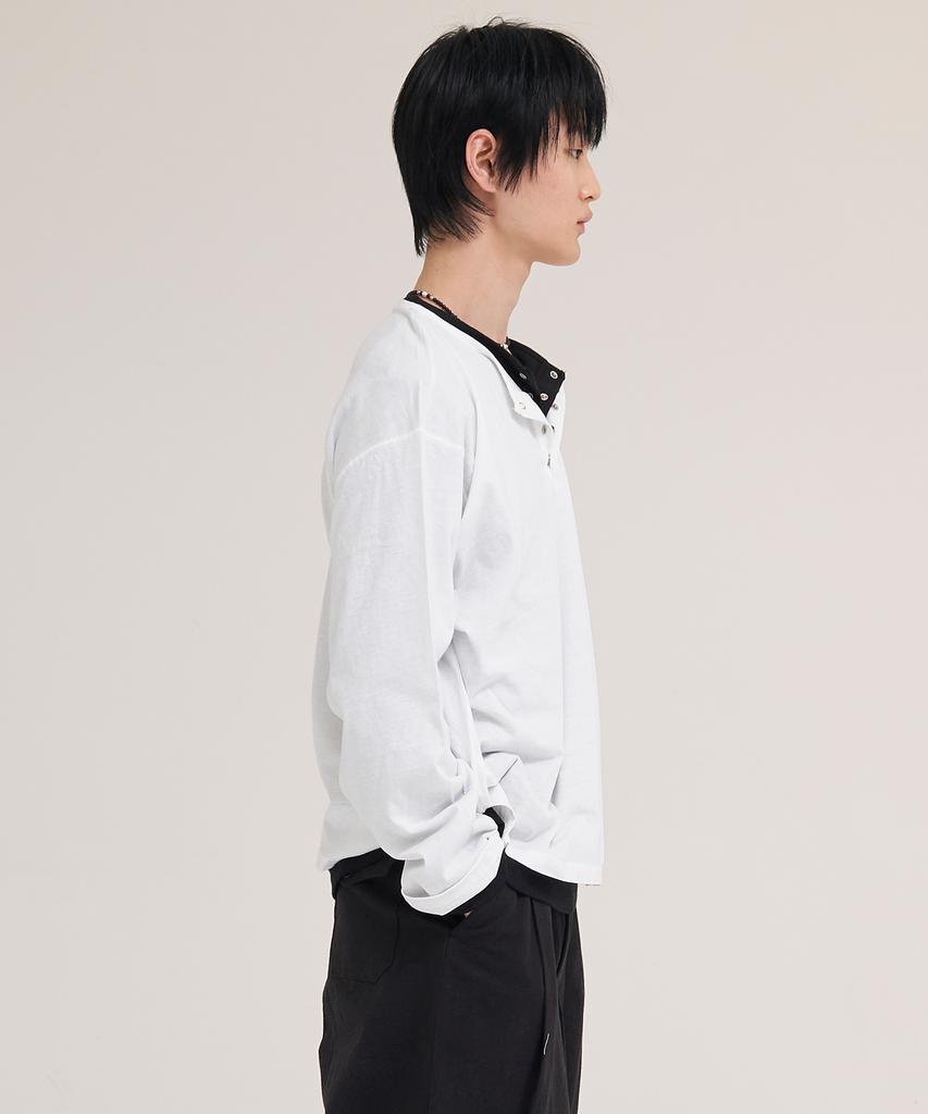 Akesi Contra Layered Henley Neck Long Sleeve_White And Black