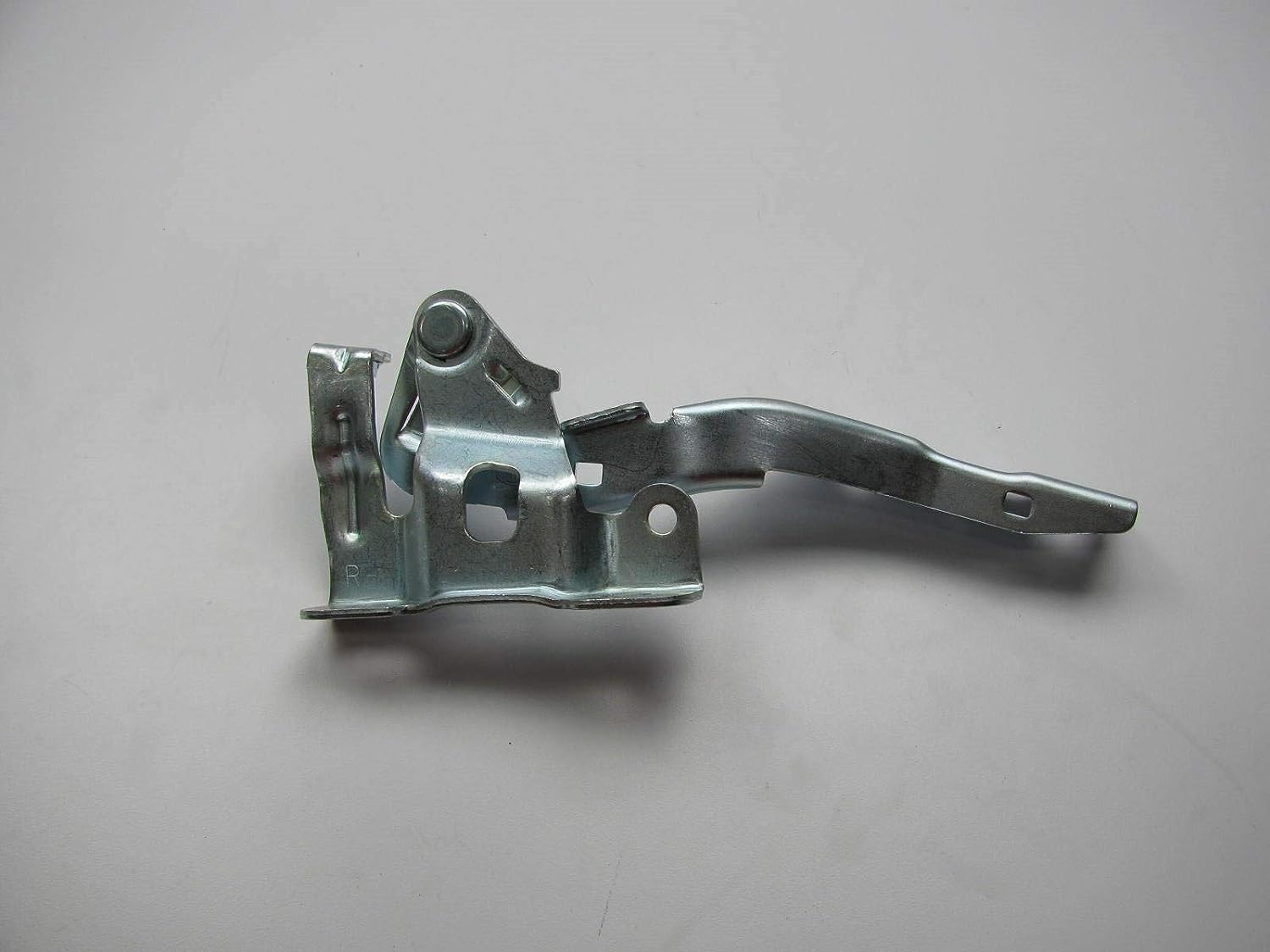 

Оригинальная петля капота OEM 79120-1D000, правая / 791201D000 для Kia Rondo 07-10