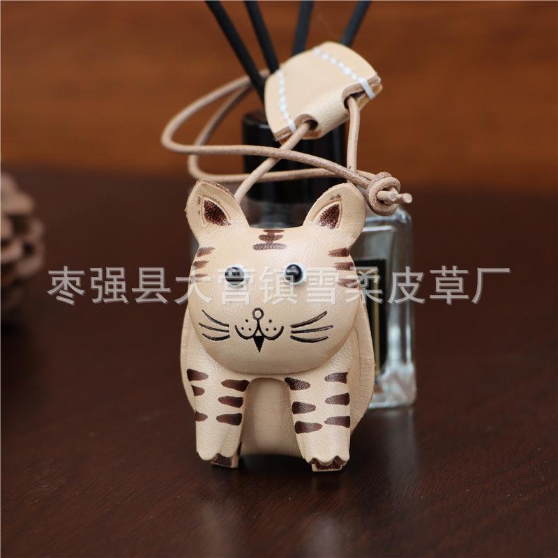 

The First Layer Of Cowhide Tiger Pendant, Car Keychain, Leather Rope, Bag, Pendant, Accessories, Zodiac Gifts.