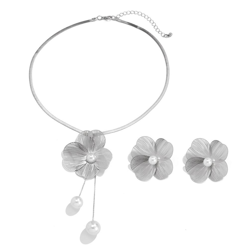 Copper Petal Earrings Necklace Suit Pearl Pendant Women Jewelry Suit Sweet Flower Jewelry Set  Gift