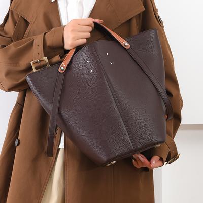 Handheld Bucket Bag, New Fashion Bag, Women's Large Capacity Autumn and Winter Tote Bag, High-end Commuting Handbag