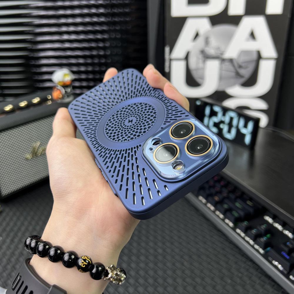 

Защитный чехол для ПК Apple 15 с магнитным рассеиванием тепла 13/14 ProMax PC. Apple 16 Pro Max