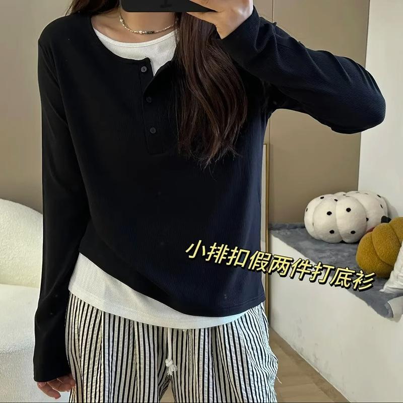 

Small-breasted fake two-piece T-shirt women s long-sleeved early autumn design sense niche contrasting color loose top with bottoming shirt S чёрный