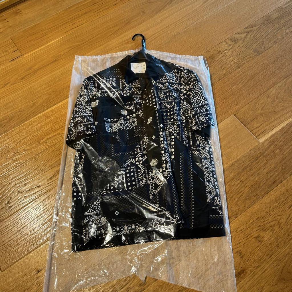 [USED] SACAI Hank Willis Thomas Bandana Mix Short Sleeve Shirt