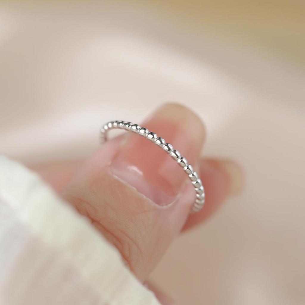 Anillo de Banda Espiral Torcida de Plata de Ley S925 para Mujer - Versátil, Elegante y Delgado