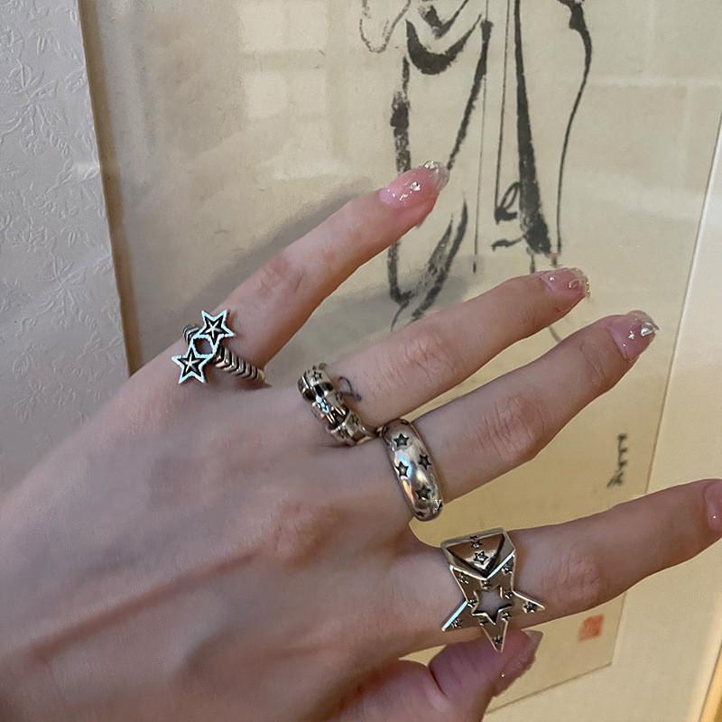Retro Inspired Adjustable Star Design Ring In Unique Antique Shade Silver