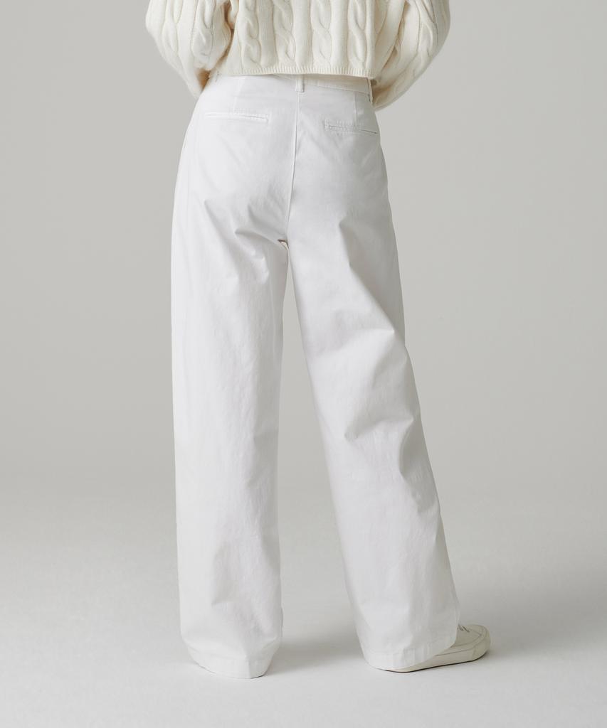 MUSINSA STANDARD WOMAN Women'S Reverse Two-Tuck Wide Chino Pants [White]
