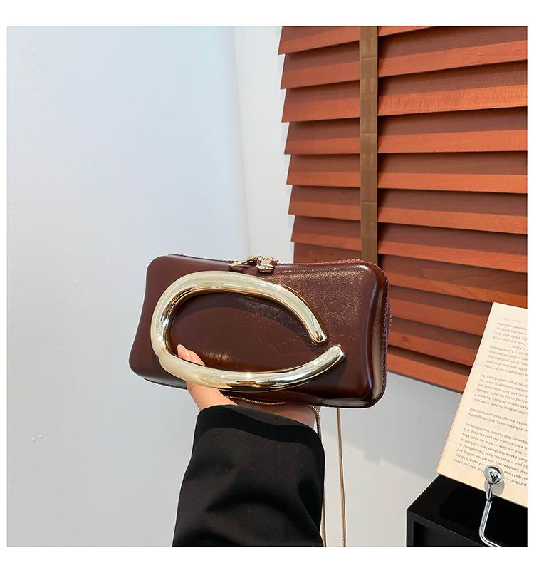 

Новая маленькая сумка женская корейская мода сумка на плечо женская цепочка сумка через плечо сумка-коробка универсальный клатч