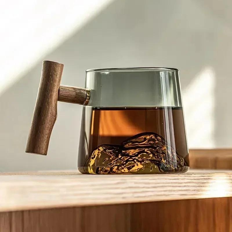 Glass Tea Cup With Wood Handle Chinese Heat Resistant Puer Cups High Quality And Convenient Kung Fu Tea Cup Set