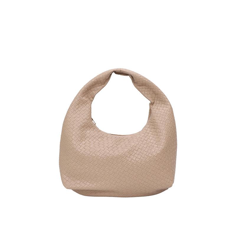 French-style Bag with Trendy Dumplings and A Niche Yet Versatile Handbag for Daily Commutes