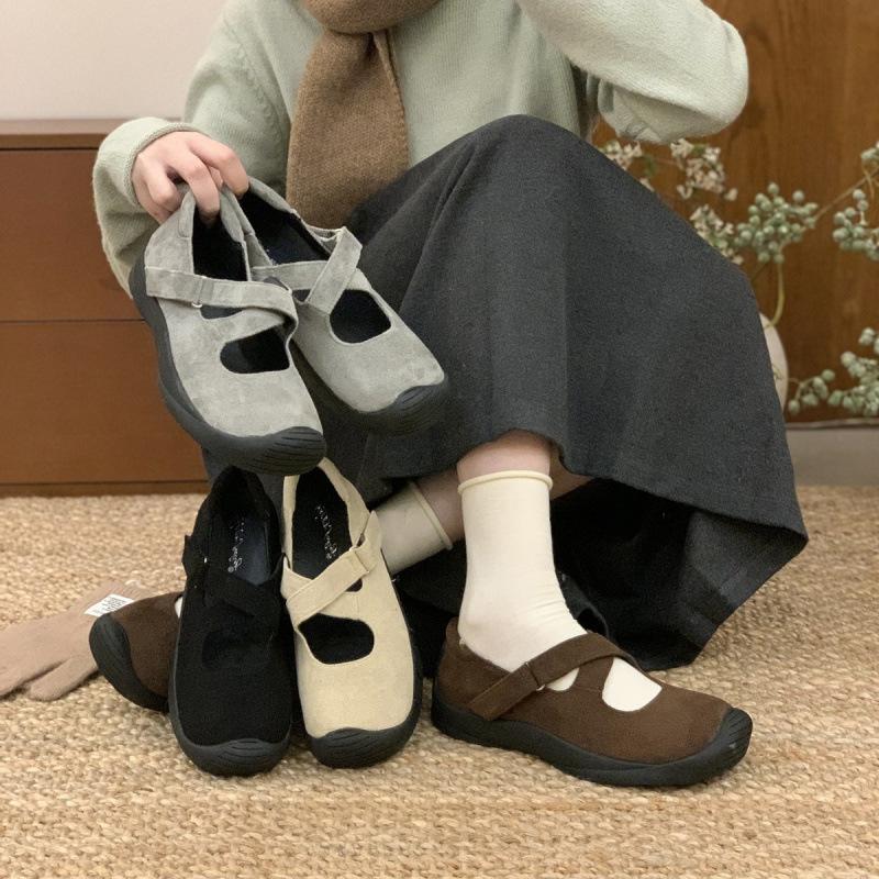 Retro Platform Cross Belt Korean Version Casual Single Shoes Women's Autumn 2025 New High-end Fashion Mary Jane Shoes