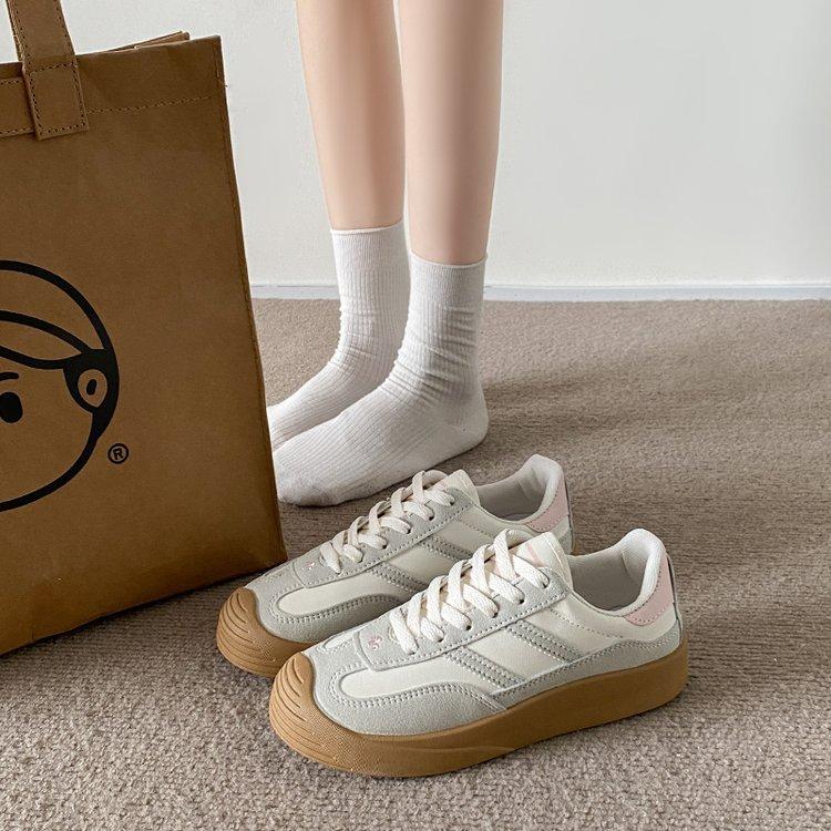 2024 Herbst neue dünne atmungsaktive Board-Schuhe Damen Nische Retro lässige Plateau deutsche Trainingsschuhe weiße Schuhe Damen