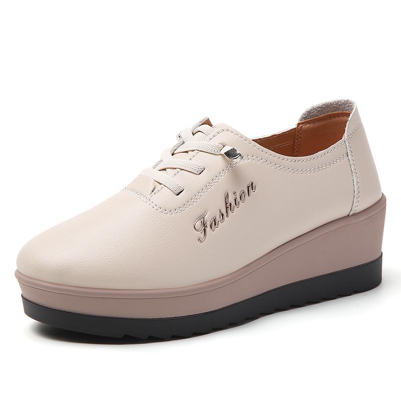 Women's Thick-Soled Leather Platform Shoes: Versatile, Slimming, Lightweight, Soft-Soled, Height-Boosting for Autumn/Winter 2025