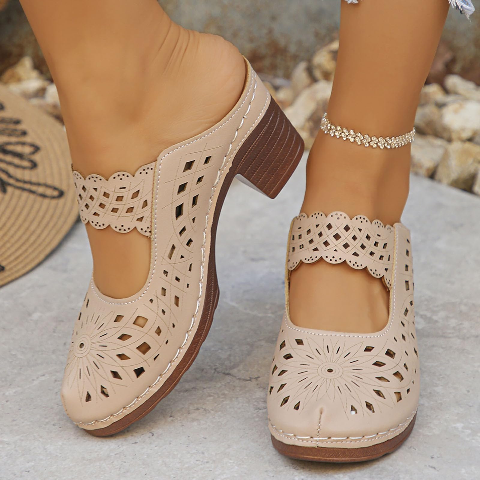 

Large size thick heel Baotou fashionable versatile casual high-heeled slippers 36 бежевый