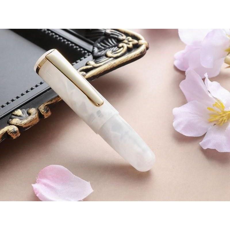 Fountain Pen WANCHER 1onewan PuChiCo Mini (White EF)