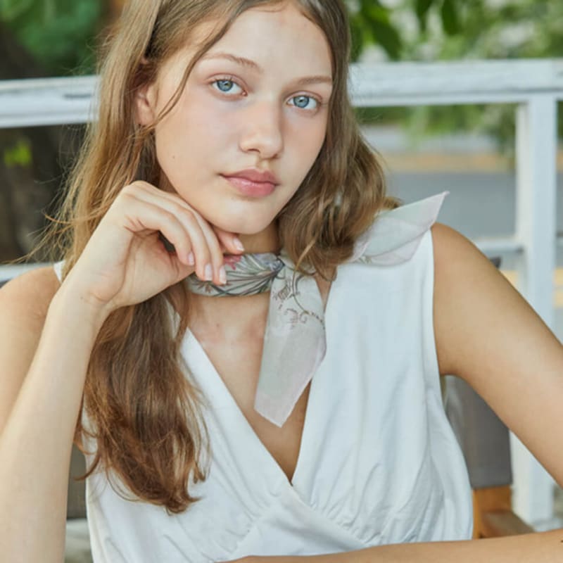 ANA MAISON Romantic Waltz Handkerchief [PMP-1382col2]