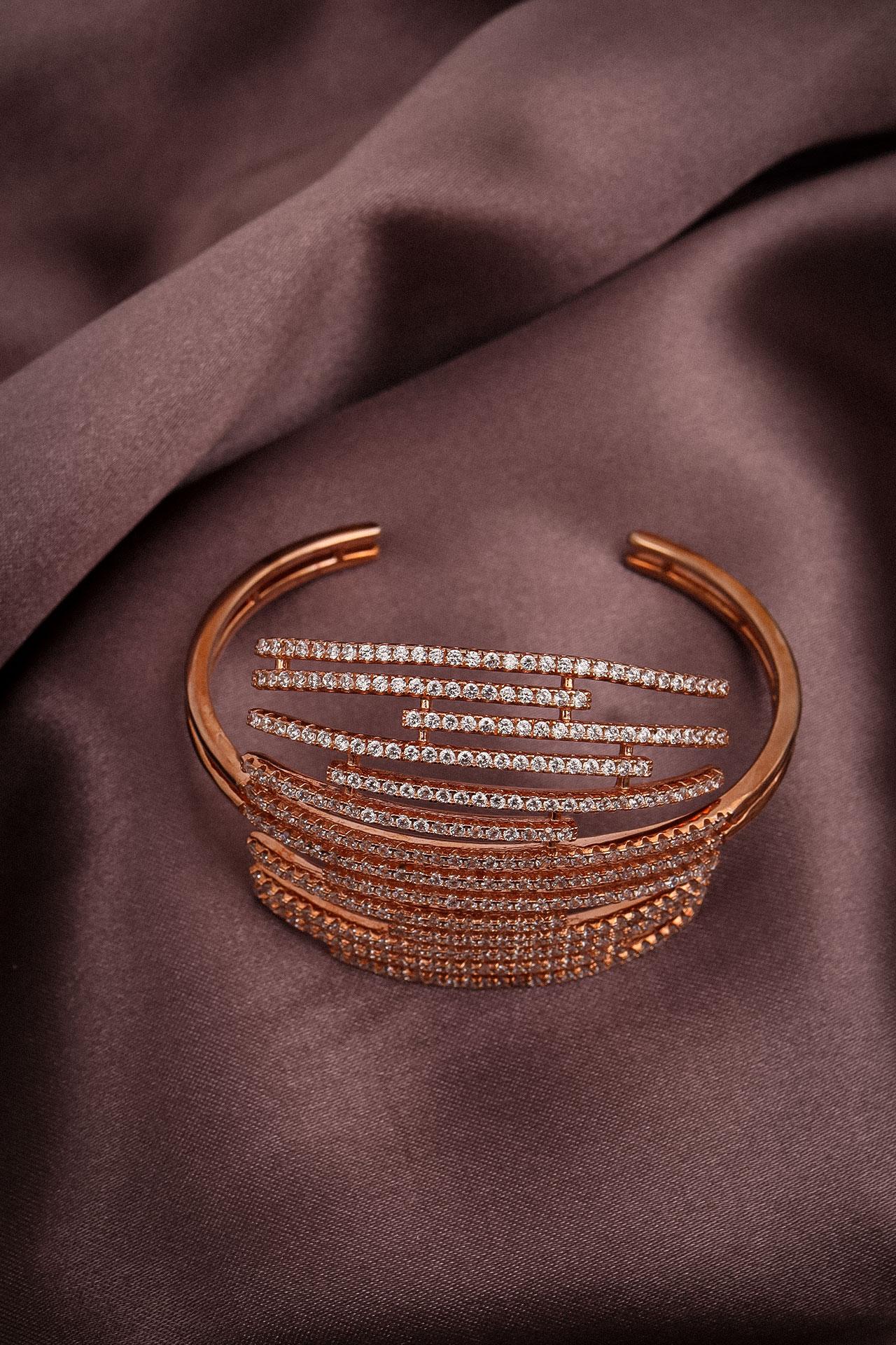 

Браслет-манжета «Роза 925 карат» с камнем циркон 28,54 гр.