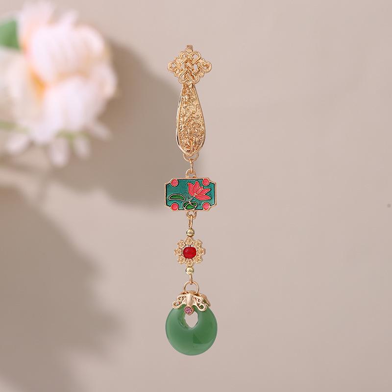 

Ретро китайский кулон с воротником ципао: Кисточка-брошь в традиционном стиле ханьфу In-stock, Fast Delivery