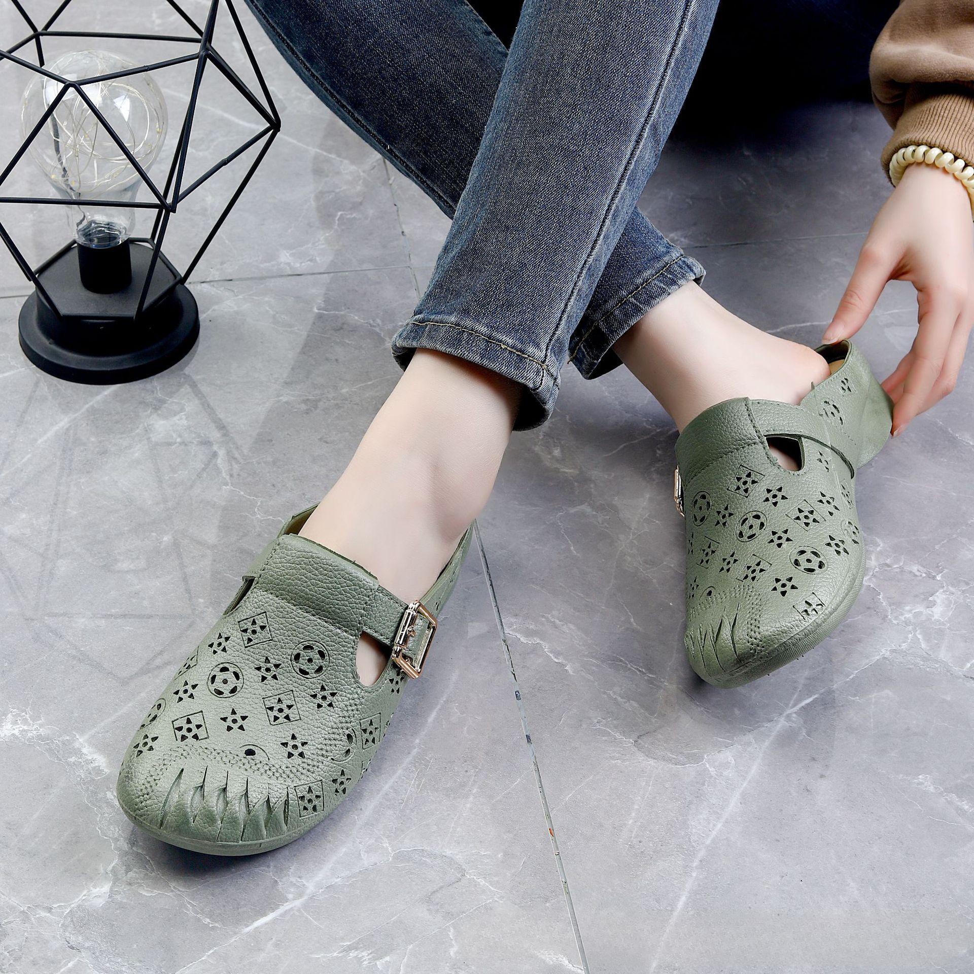 

Новые женские полупакетные сандалии-драги, для среднего и пожилого возраста, ленивые, с мягкой подошвой, с полыми отверстиями, нескользящие, водонепроницаемые сандалии 40-41