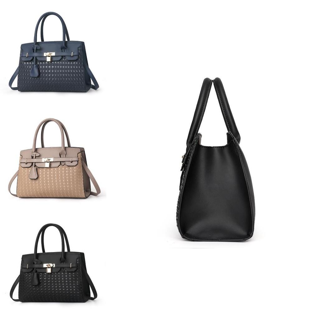 Pu Tote Bag For Women With Printed Design And Lock Closure For Daily Use