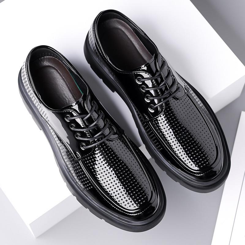 Fashion Big Size Men's Shoes Fashion Hollow Out Leather Shoes Luxury Business Casual Shoe Breathable Sandals Oxfords Dress Shoes for Men