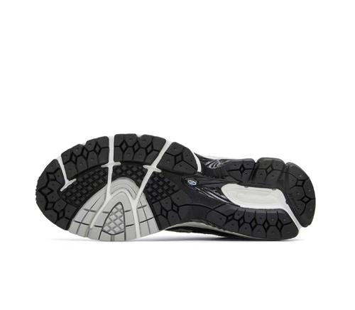New Balance 860V2 Black White Silver ML860XD Unisex