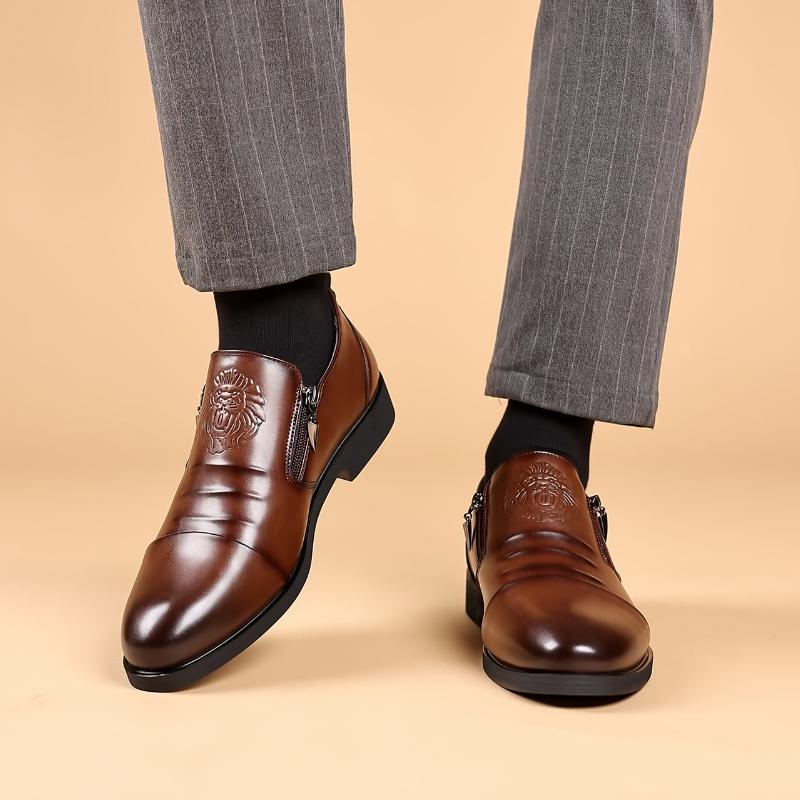 Retro Casual Leather Shoes for Men Slip on Man's Soild Colors Sneakes Business Office Shoes Comfortable Moccasins Oxford Shoes
