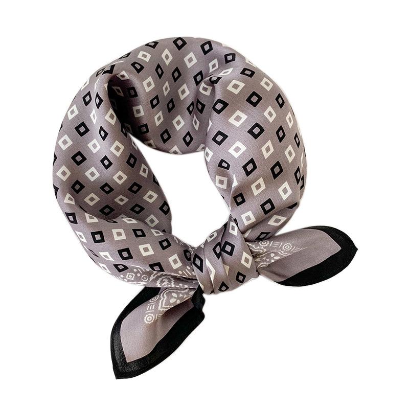 1116 New Professional Decoration Geometric Silk Scarf Fashion Spring and Summer Thin Plaid Mulberry Silk Square Scarf Shawl
