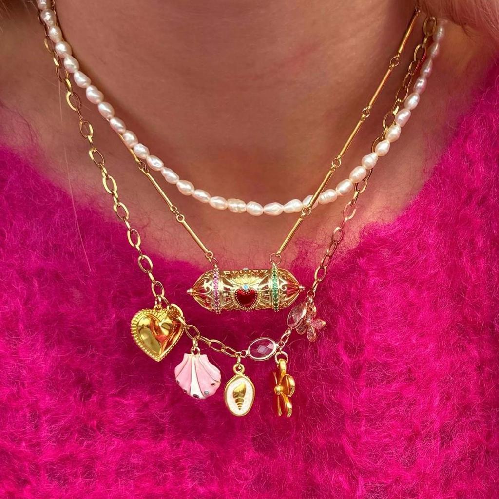 European-American Retro Bronze Necklace with Inlaid Zircon, Multi-pattern Pendants, Gold Electroplated Fish Tail Clavicle Chain