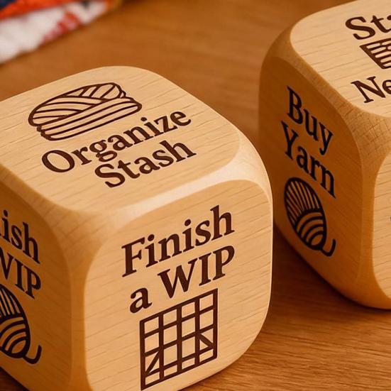 2Pcs Wooden Quilter Dice with 6 Engraved Quilting Tasks Handmade Quilting Projects Decision Dice Inspiration Tool Sewing Quilting Crafts Enthusiasts