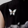 Retro and Elegant Shell Butterfly Brooch, Light Luxury Imitation Shell Butterfly Brooch, Elegant Anti-glare Pin