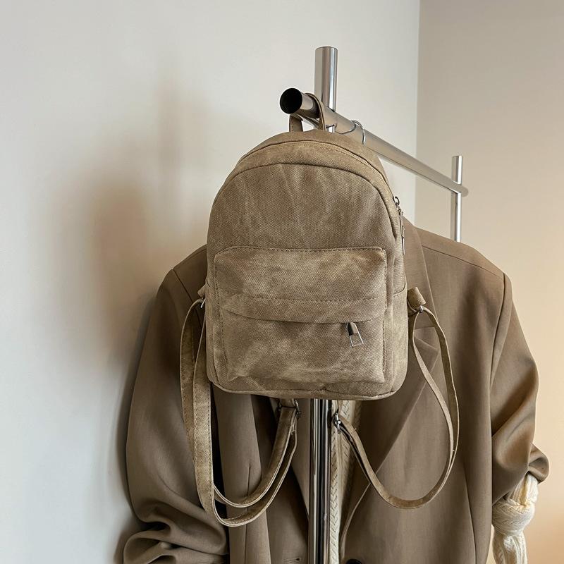 

Высококачественный нейлоновый рюкзак 2025 года, новая простая повседневная универсальная сумка высокого класса, модная задняя часть