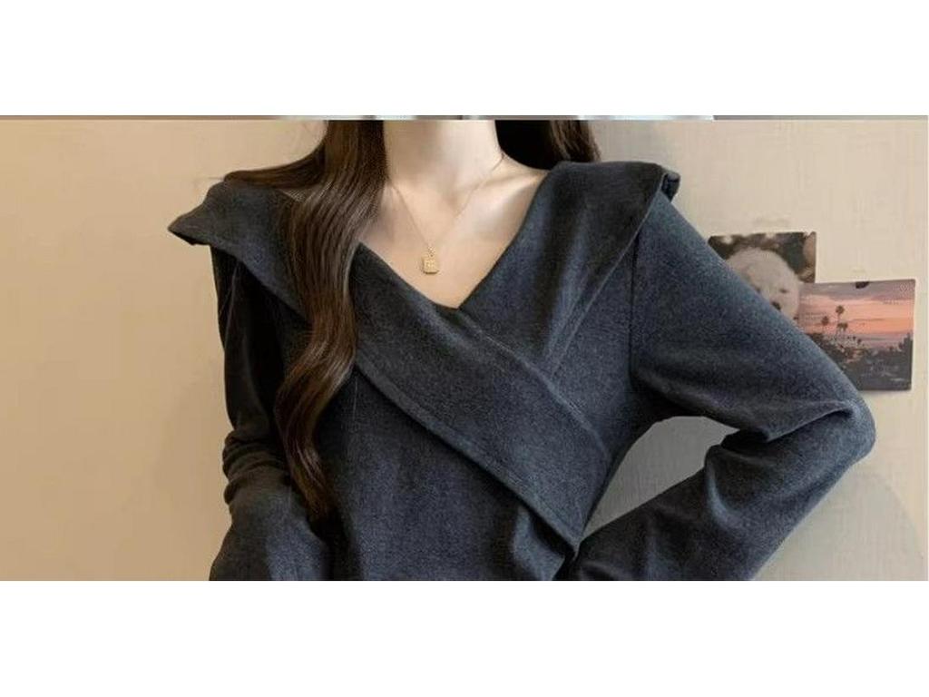 Plus Size Women's Retro Collar Irregular Long Sleeve T-Shirt - Autumn/Winter Slimming Waist Chic Top