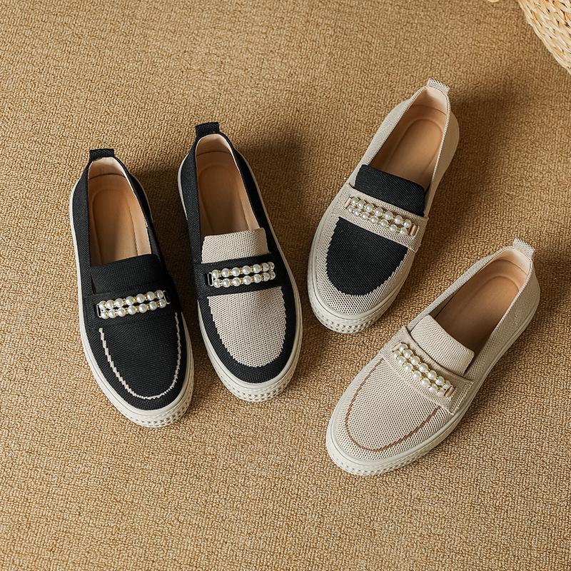 2025 Women's Summer New Comfortable Shoes Match Color Flying Woven Soft Sole Casual Pearl Buckle Flat Princess Shoes