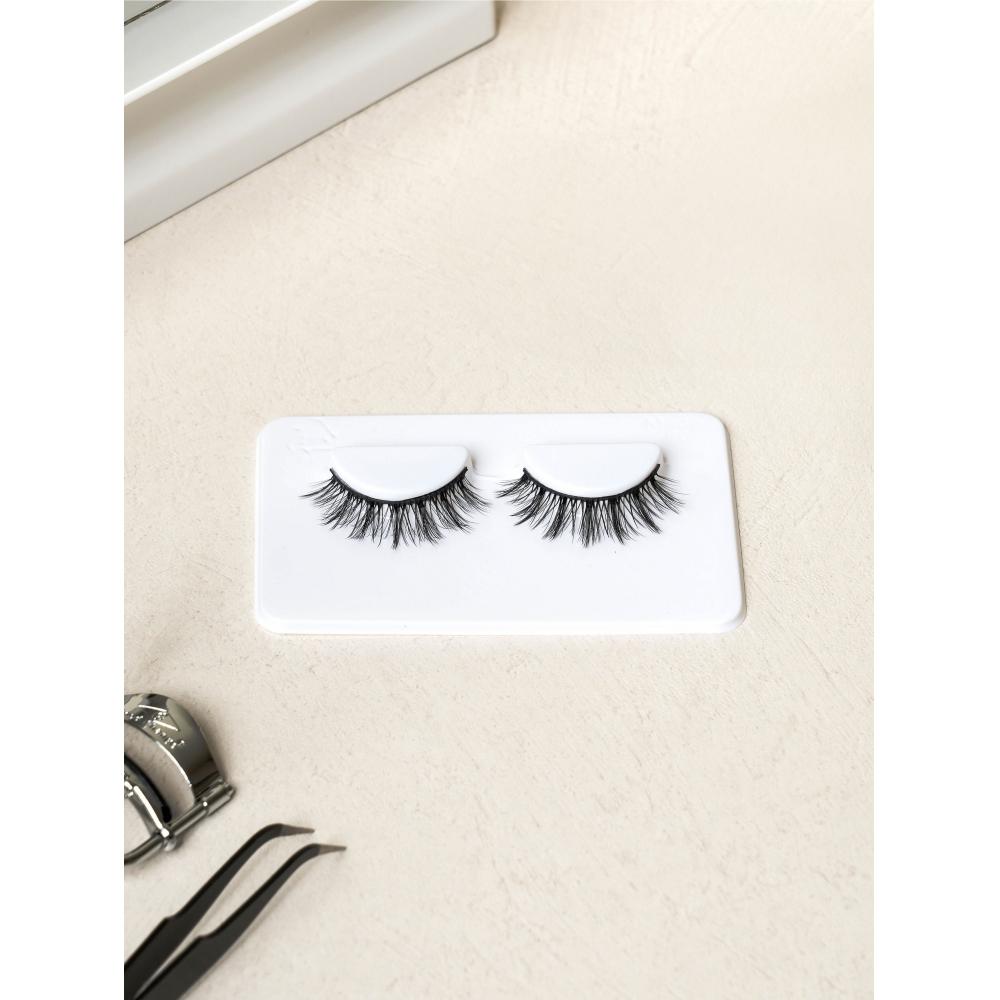 Daiso Volumen-Wimpern S6
