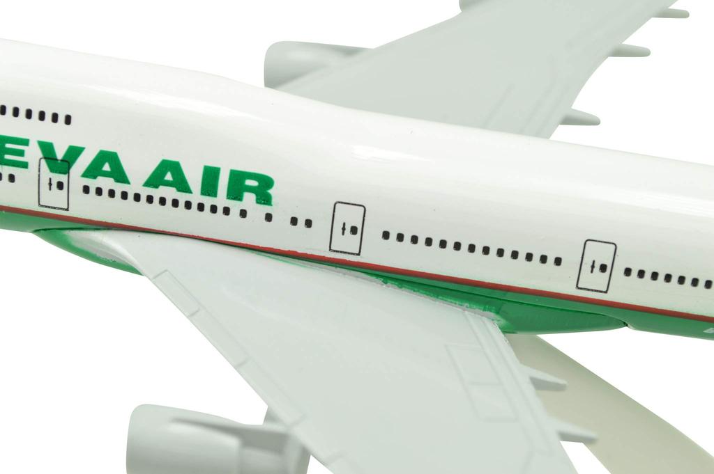 TANG DYNASTY 1/400 Standard Version EVA Air B747-400 Alloy Airplane Model Toy
