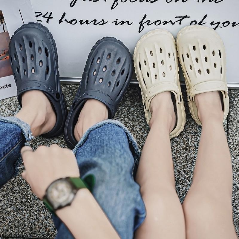 Dicksohlige Lochschuhe Herren Sommerbekleidung rutschfeste Strand coole Slipper lässige atmungsaktive weichsohlige EVA Taschenkopf-Slipper