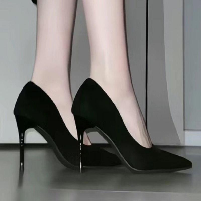 

Женские туфли на высоком каблуке 23 года новинка черные профессиональные тонкий каблук острый носок мелкий вырез интернет-знаменитость сексуальный темперамент студенческие туфли для этикета 42