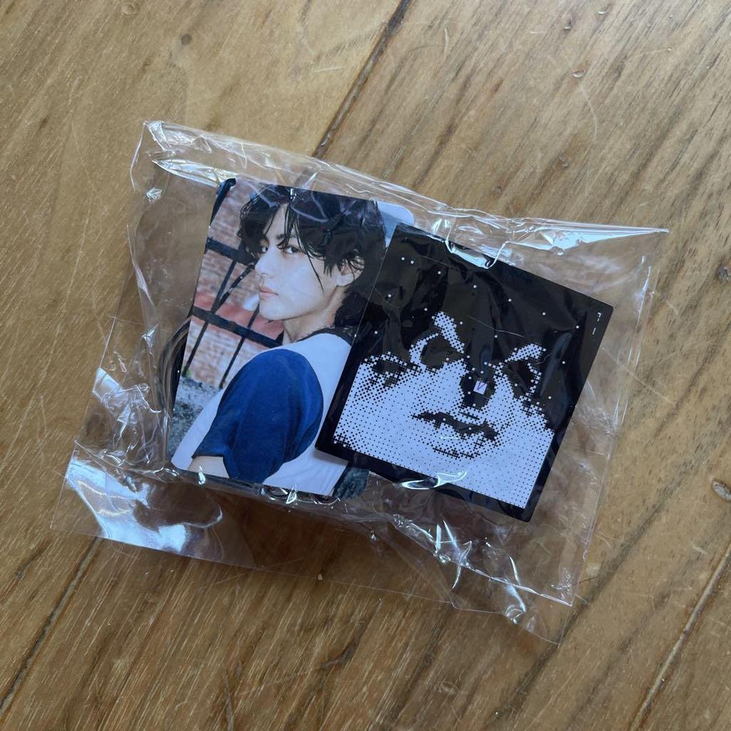 [USED] BTS FESTA 2025 Capsule Album Taehyung V V