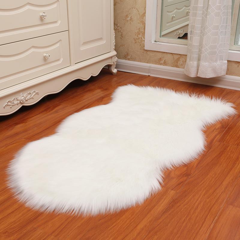 White Fluffy Irregular Plush Bedroom Rug & Sofa Cushion Blanket