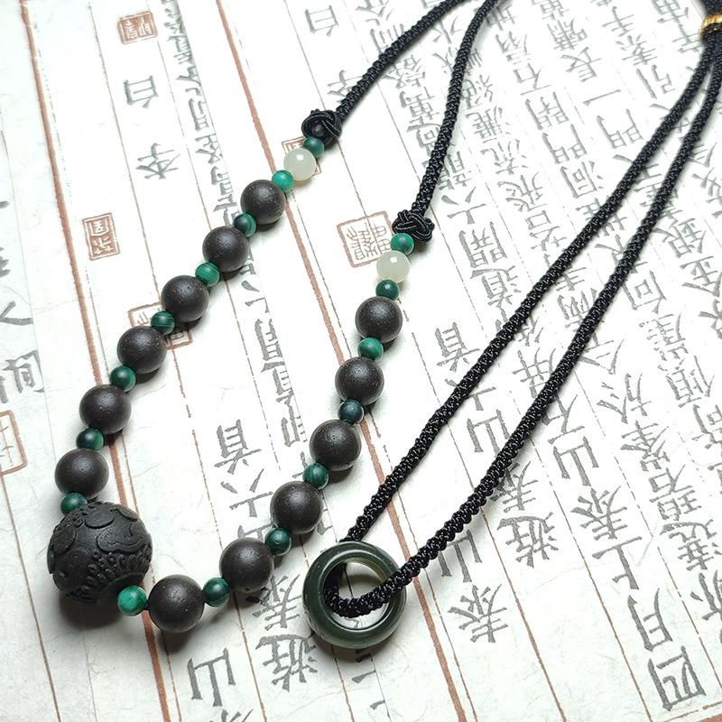 

The same style of Qianlingxiang necklace, made with natural traditional craftsmanship, features fragrance beads and a hanging cord, suitable for both Qianlingxiang【Upgrade