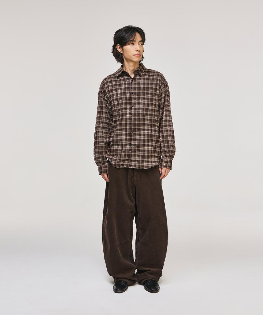 SIGNATURE Wide Curved Dart Corduroy Pants [Brown]