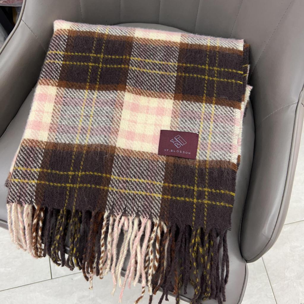 Vysoce kvalitní šátek s červenou kostkou z imitace kašmíru: Silný, teplý, módní a všestranný na podzim/zimu a svátky