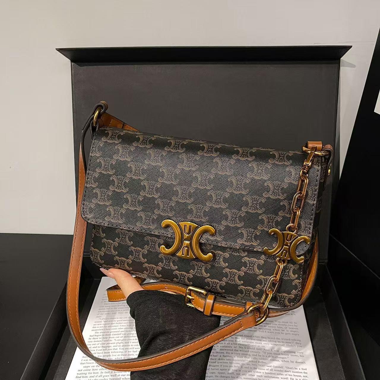 2025 Trendy Women s Floral Chain Crossbody Shoulder Bag кофейный