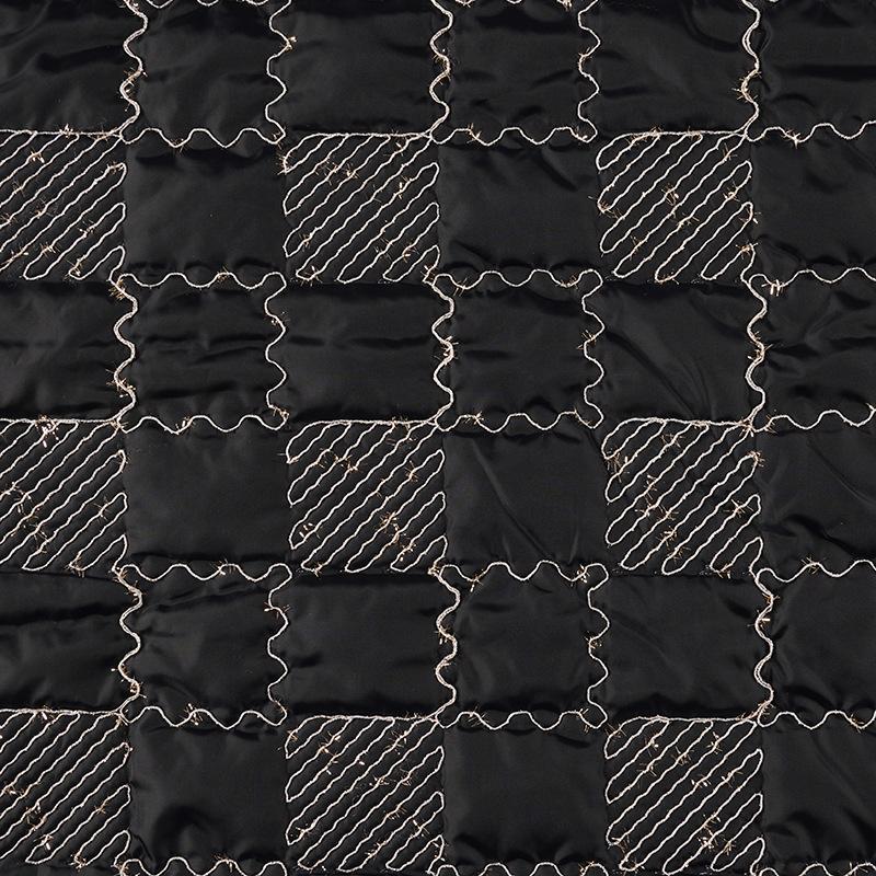 1 metr Pikowana tkanina bawełniana Poliestrowa haftowana sznurkiem Tkanina haftowana cekinami na torebki projektanckie Bagaż Materiał