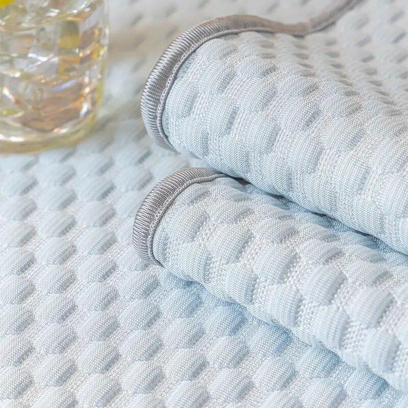 Sommer-Kühlgefühl-Sofabezug für Wohnzimmer, Eisseidenmaterial, Sofamatte, universelle rutschfeste Couch-Schonbezüge, Sofa-Handtuch, 1 Stück