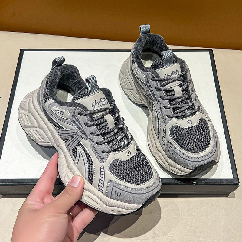 

Thick-soled small man increases height and versatile dad shoes 2025 new shoes women s popular soft-soled sports women s shoes 40