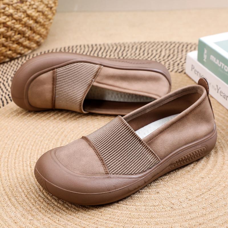 2025 spring new casual retro flat women's single shoes light and comfortable mother shoes lazy one-pedal big head shoes