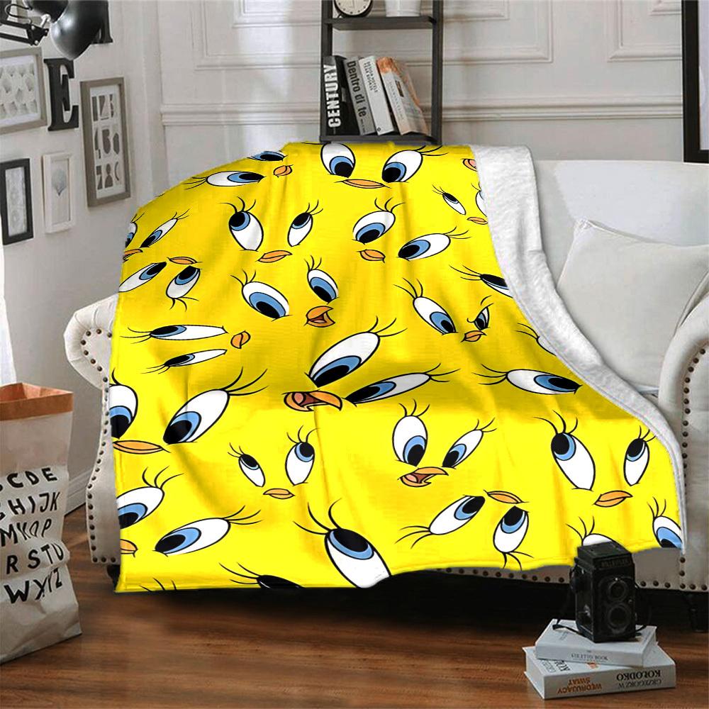 1pc Tweety Looney Tunes Flannel Blanket, Soft Skin Friendly with Digital Printing, Various Sizes Available for Family, Friends, Birthday